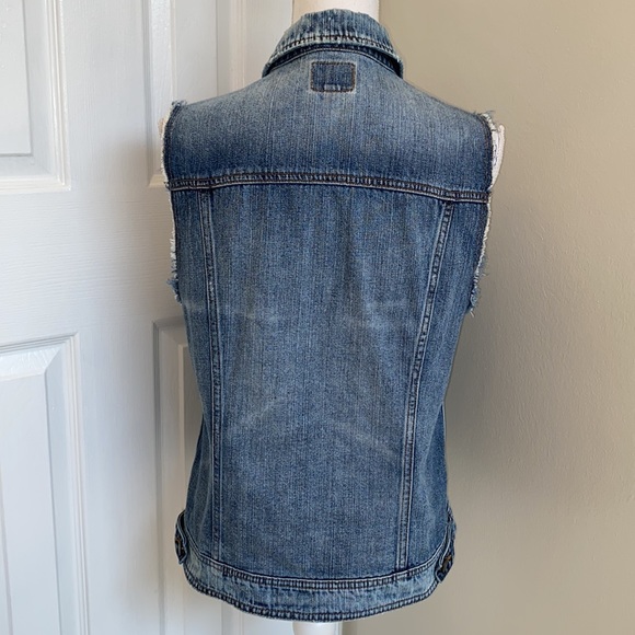 American Eagle Outfitters Denim Patched Vest - Picture 6 of 11